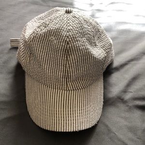 Stripe cap